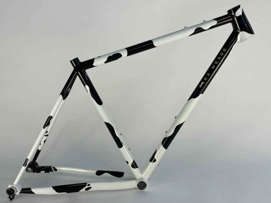 Lightweight gravel racer